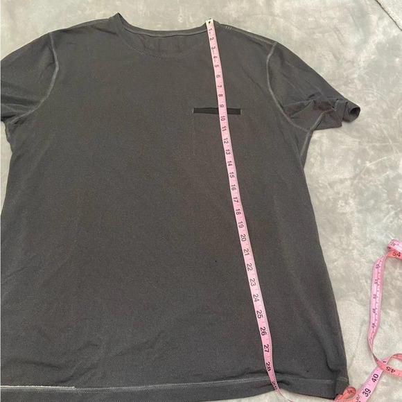 Lululemon R.A.D. Short Sleeve T-Shirt Heathered Black 21071 - Picture 8 of 10